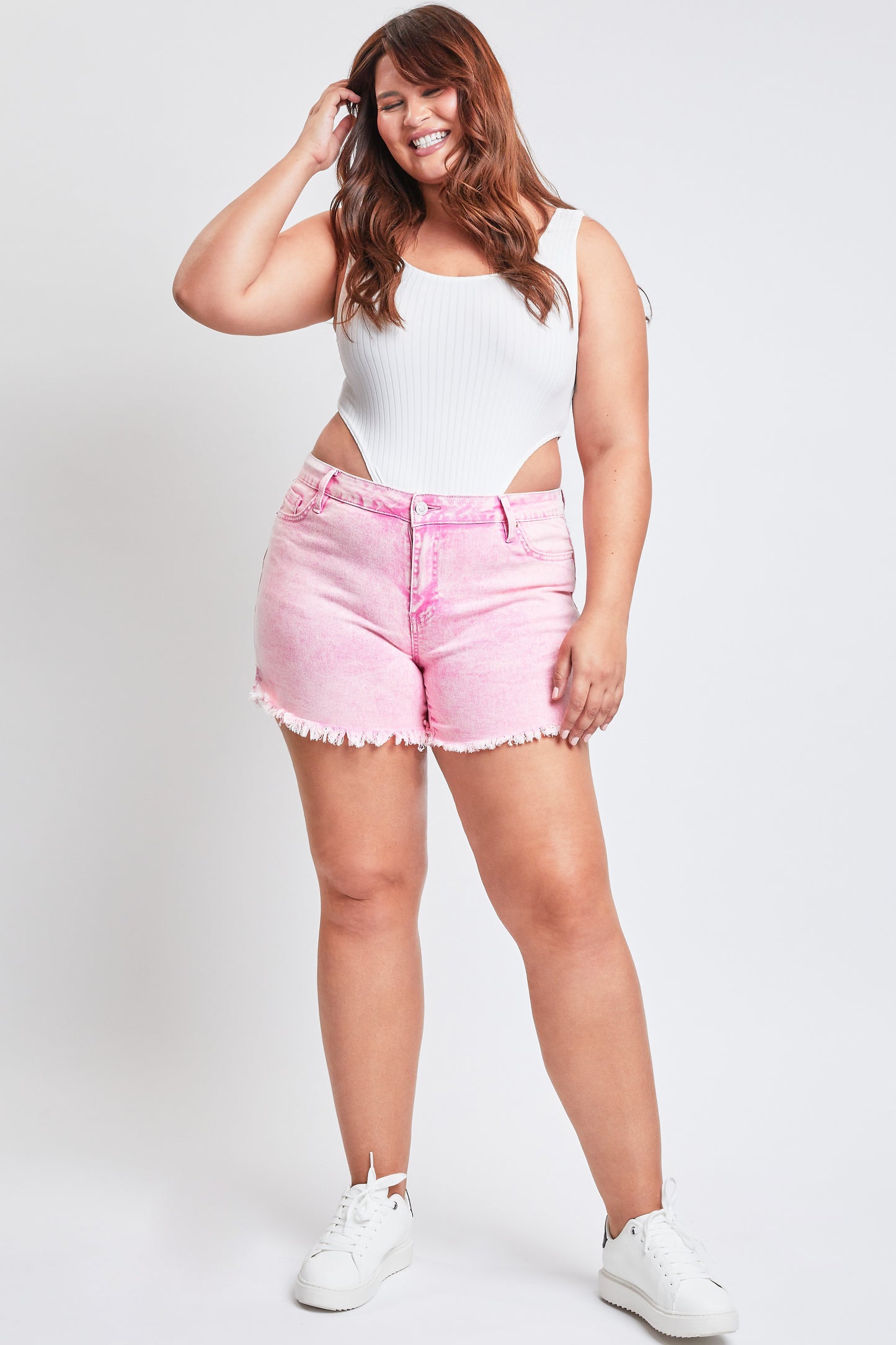 Curvy Beach Walk Shorts In Pink