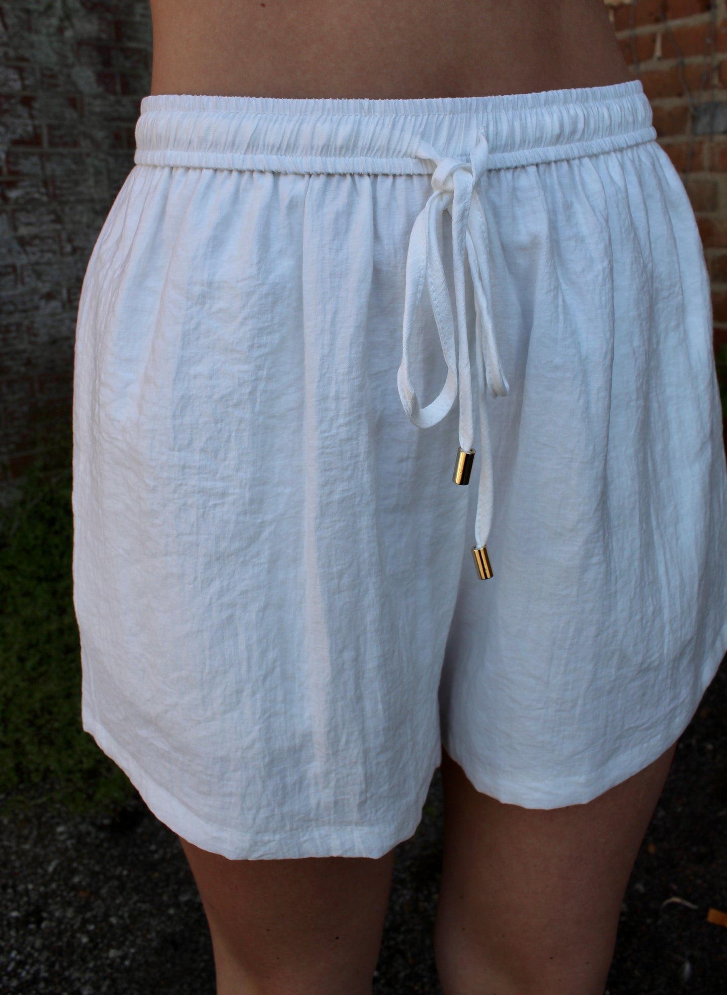 Salty Air Shorts In White