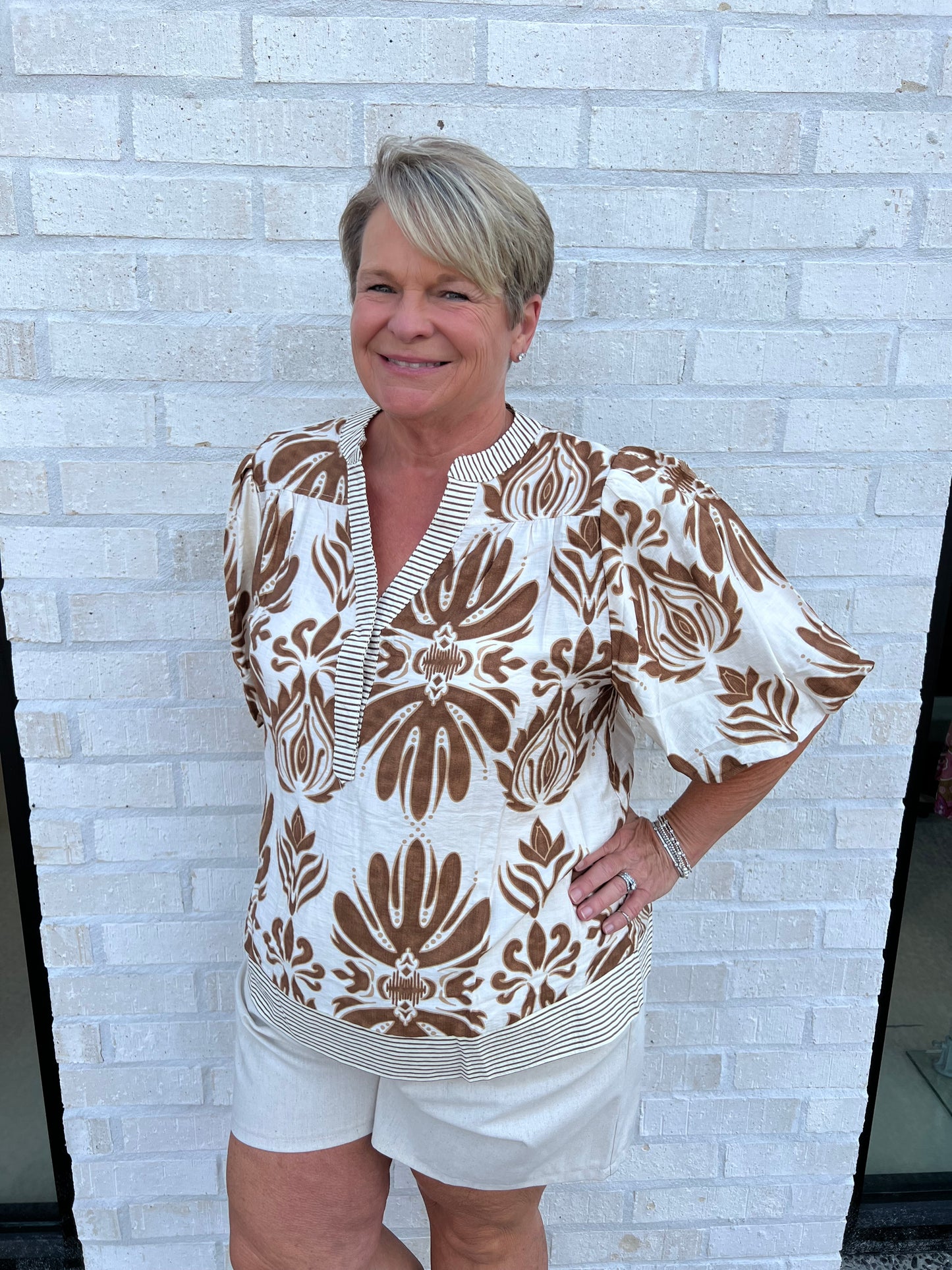 Curvy Bubble Sleeve Woven Top/Camel