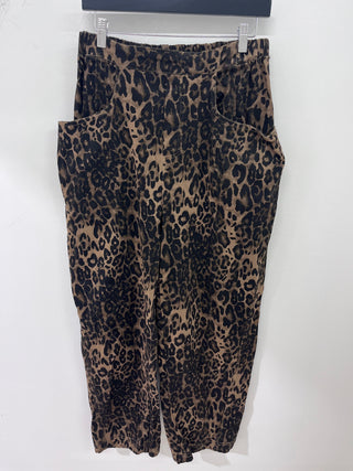 Stretch Leopard Barrel Pant