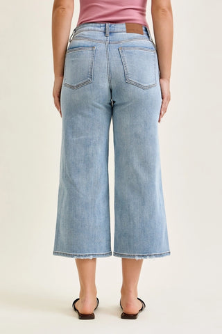 Hannah Wide Crop Jean- Light Wash